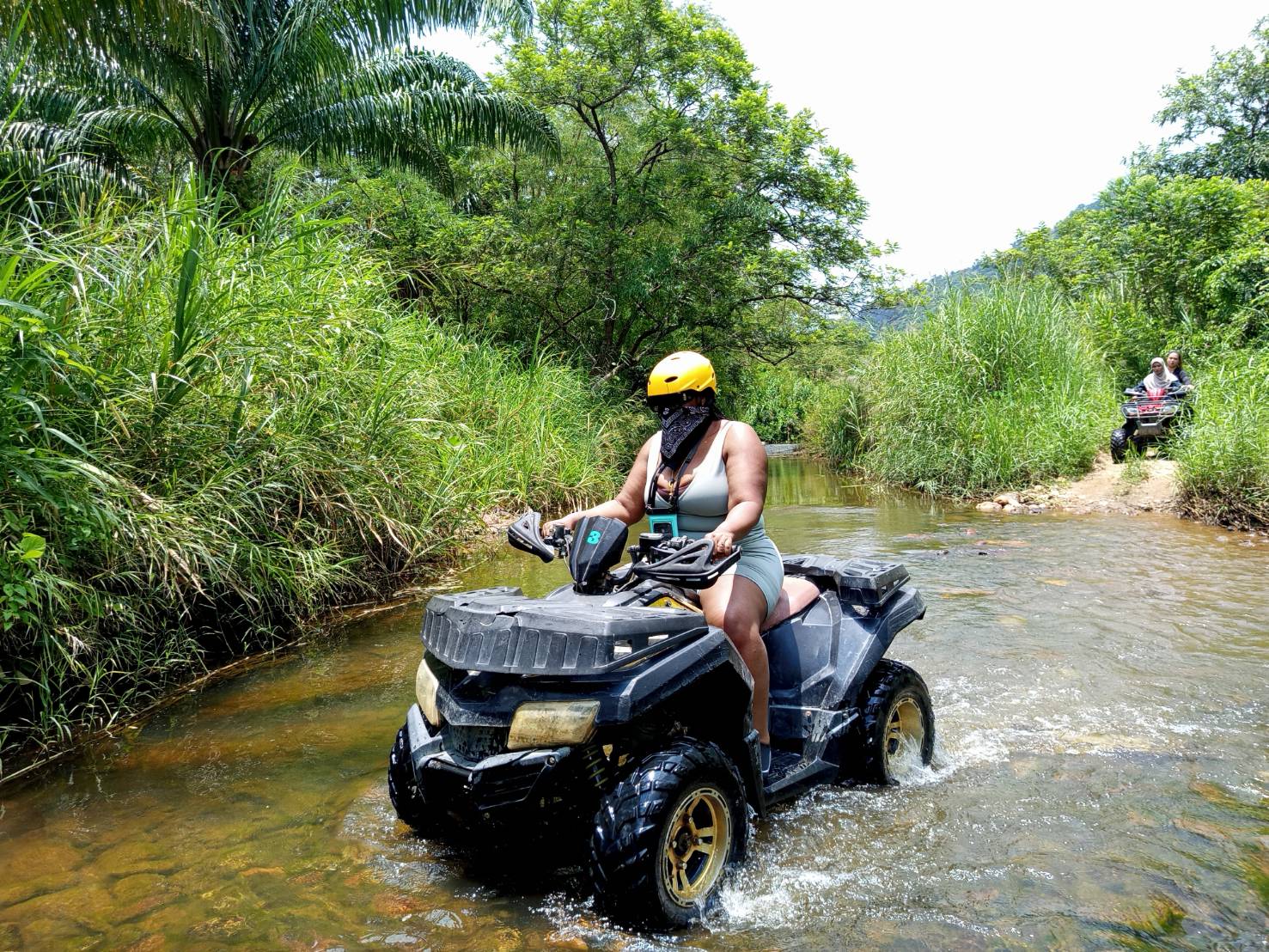 ล่องแก่งเรือยาง